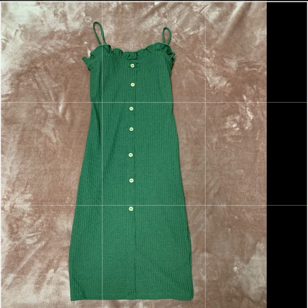 Green short dress